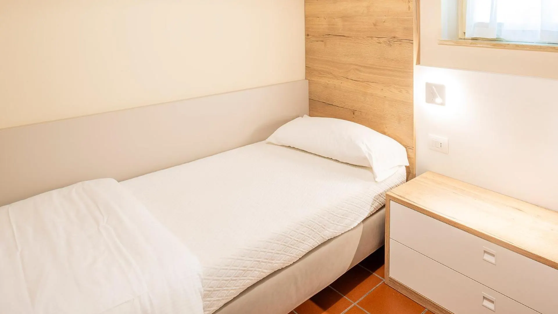 *** Lägenhetshotell Residence Parco Del Garda Garda  Italien